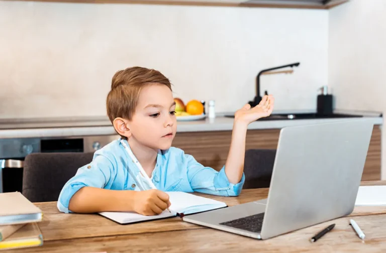 How to Stay Focused During Online Classes: Proven Tips for Better Learning