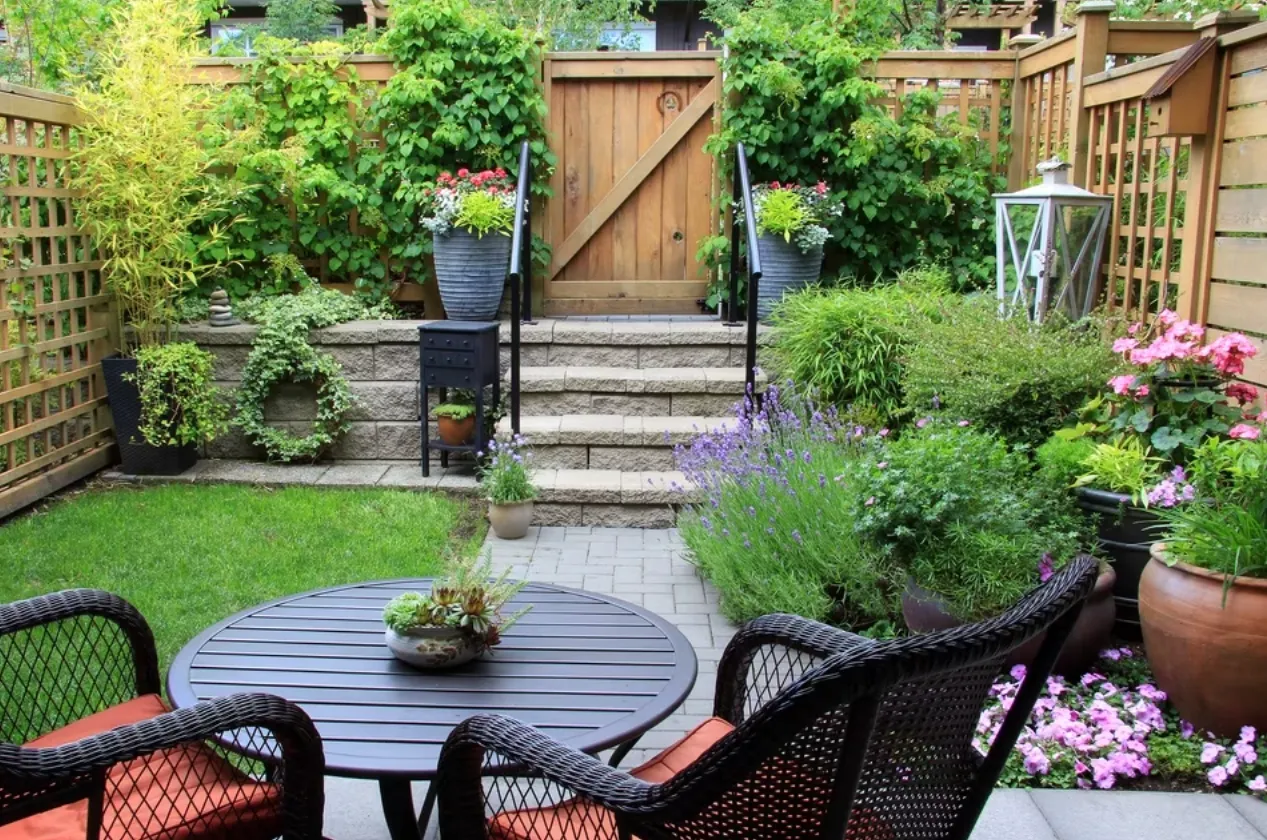 How to Build a Low-Maintenance Garden